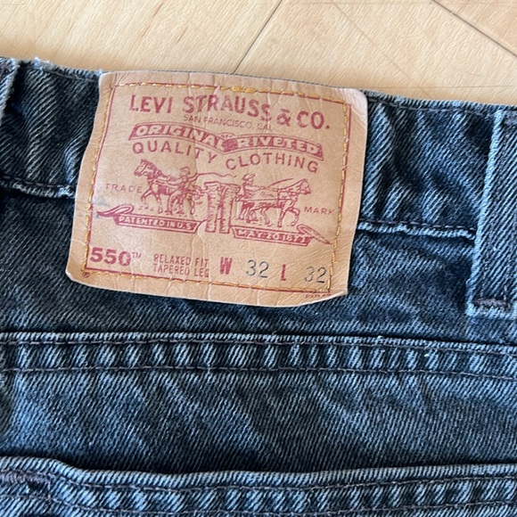 550 Levi’s 32x32 - Picture 9 of 12